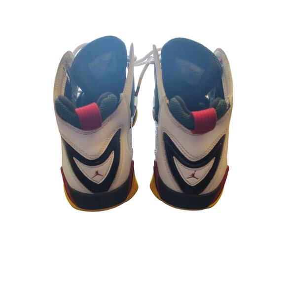 Size 8 - Jordan True Flight White Fir Amarillo - Picture 5 of 9